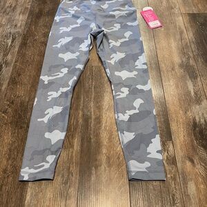 Yogalicious Gray and White Camouflage Leggings